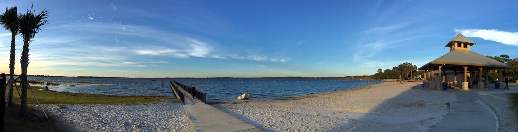 Clermont - Waterfront Park - Lake Minneola Beach - Erin in Panorama