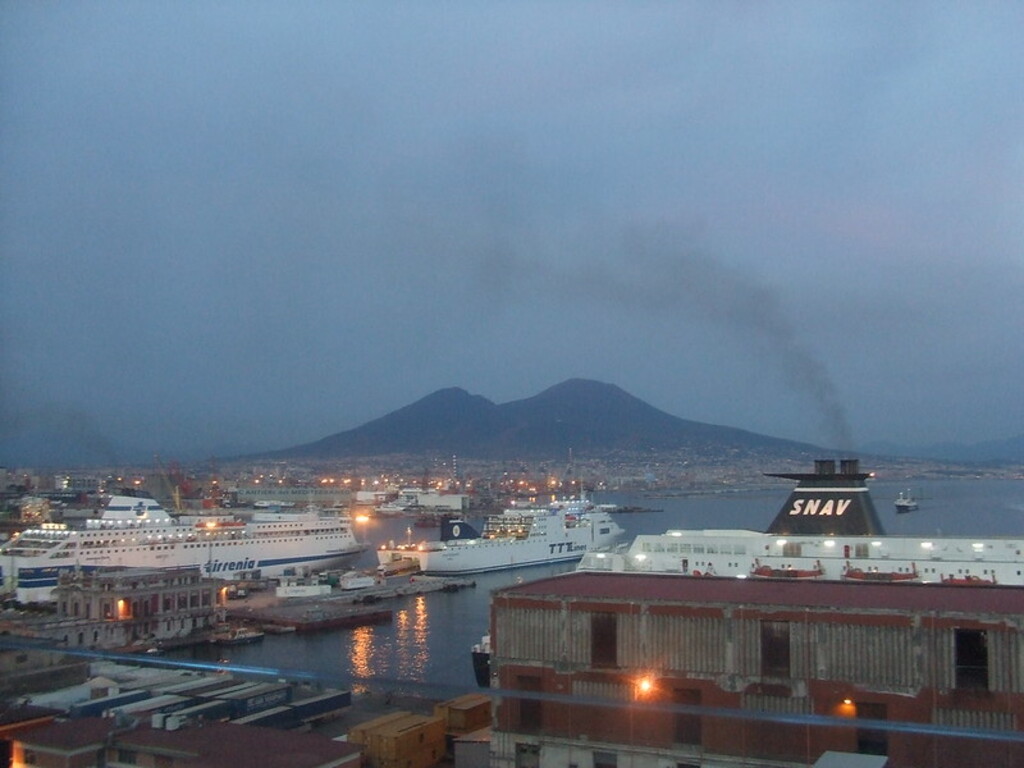 Eating dinner in site of Vesuvius - Il Comandante Restaurant