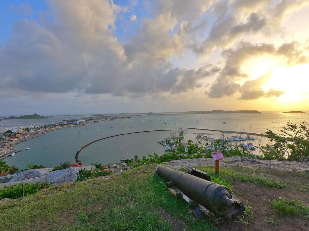take a tour of marigot