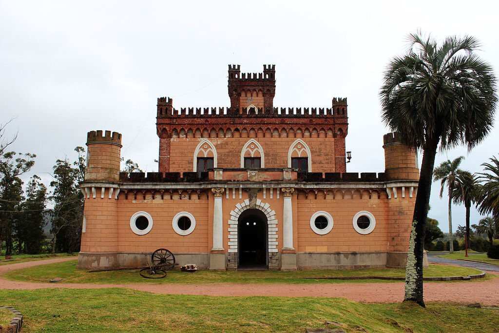 Castillo de piria frente