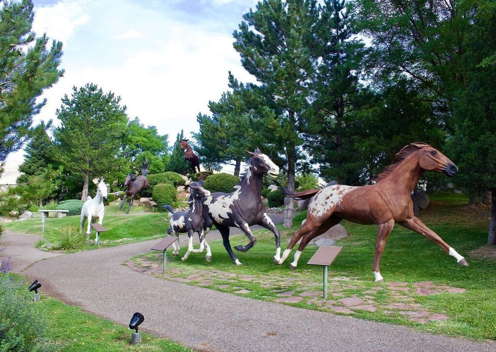 things to do in ruidoso | admire the majestic horse statues in free spirits at noisy water