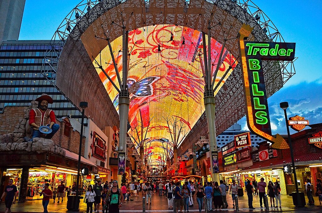 Fremont Street Experience - Downtown Las Vegas (19773725368)