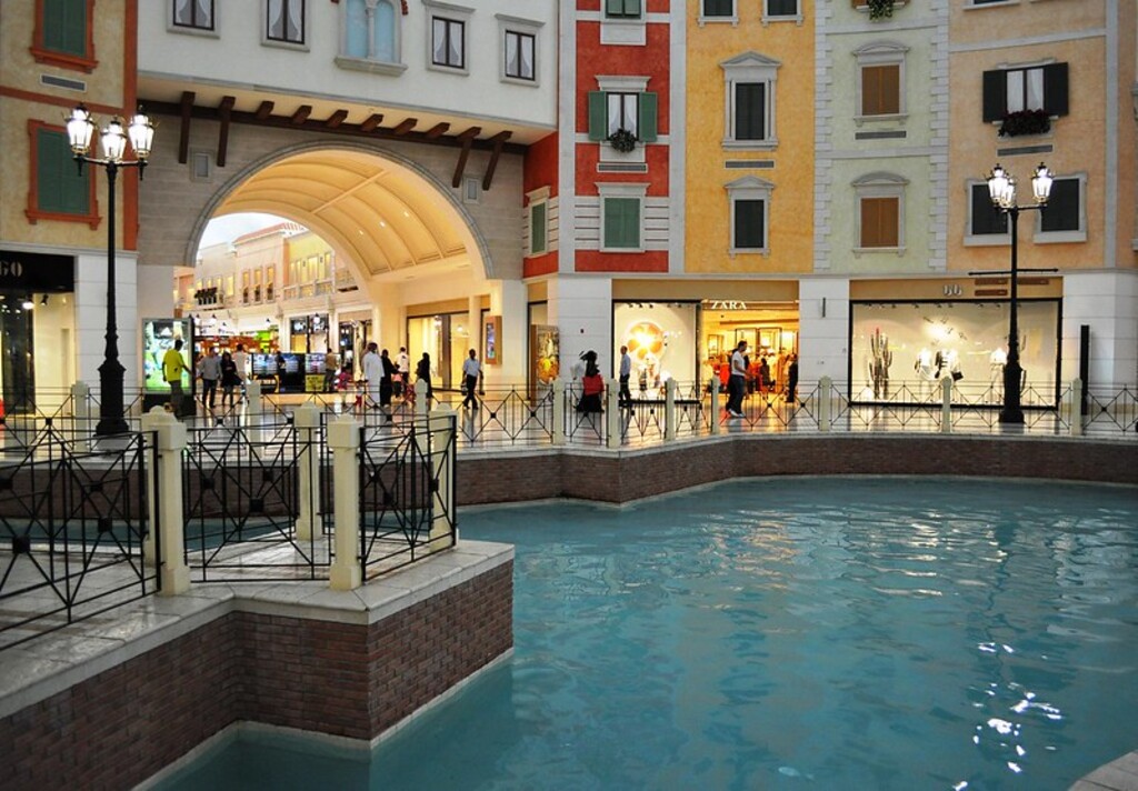Villaggio Mall by Andy Ardiansyah