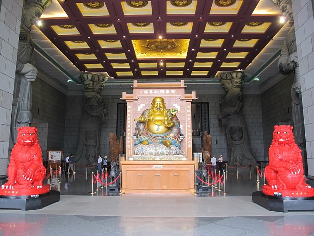 Hall of the Four Heavenly Kings, Chung Tai Chan Monastery 20130907