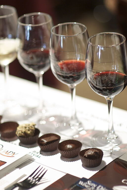 Red wine and chocolate pairing