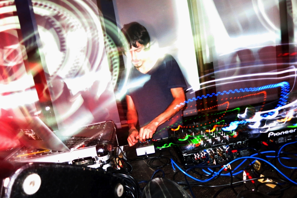 dj