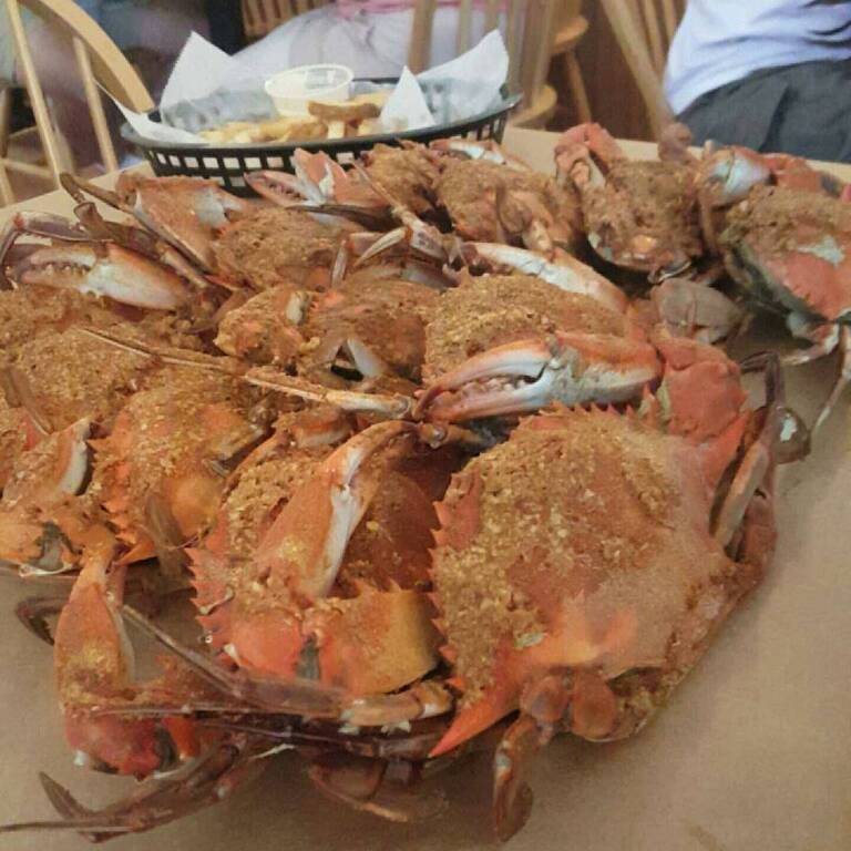 rooftop restaurants in baltimore | locust point steamers