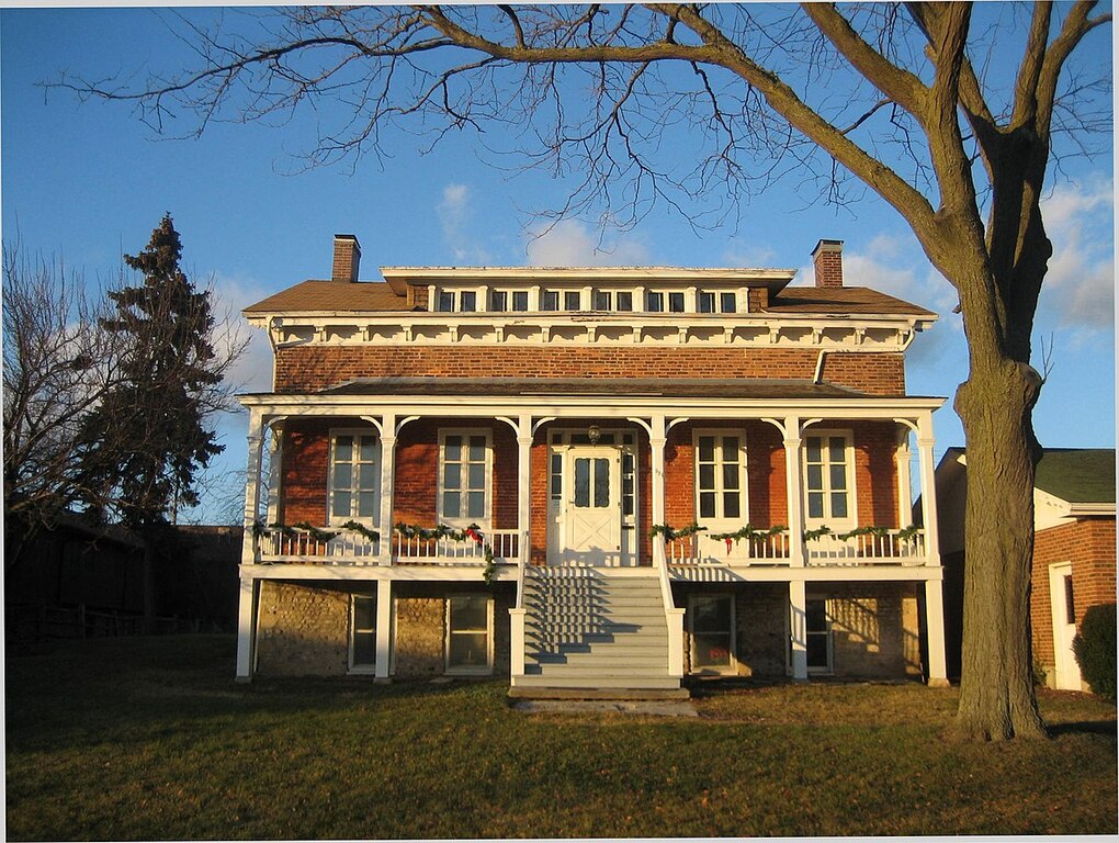 Glidden House