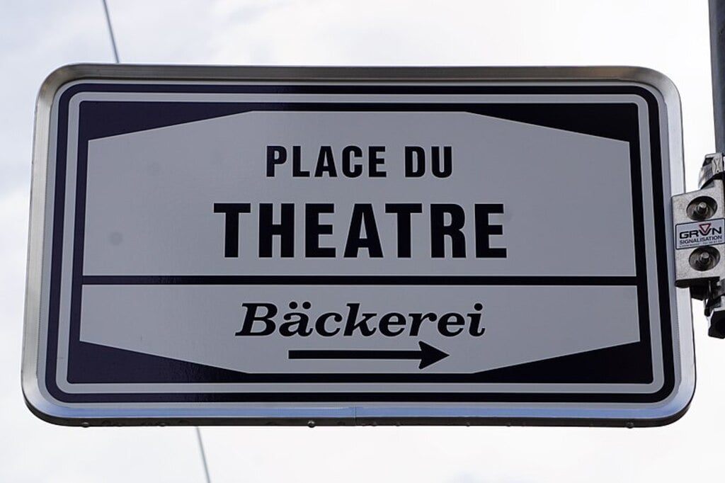 Luxembourg, place du Théâtre, Bäckerei - nom de rue