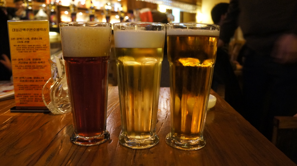 Craft Beer at the Taedonggang Microbrewery No. 3 (12329931855)