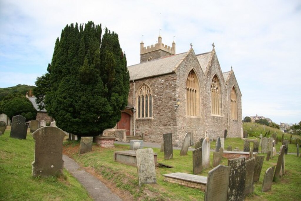 Holy Trinity Church - geograph.org.uk - 873227