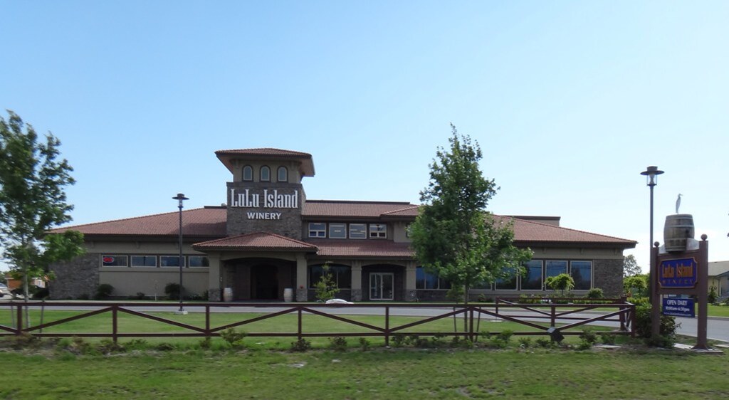 Lulu Island Winery, Richmond, BC
