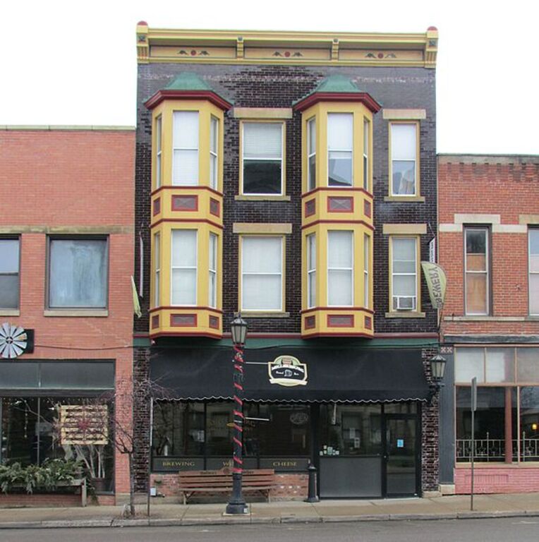 60 E Jackson (Millersburg Brewing Company) 2017-01-11 378