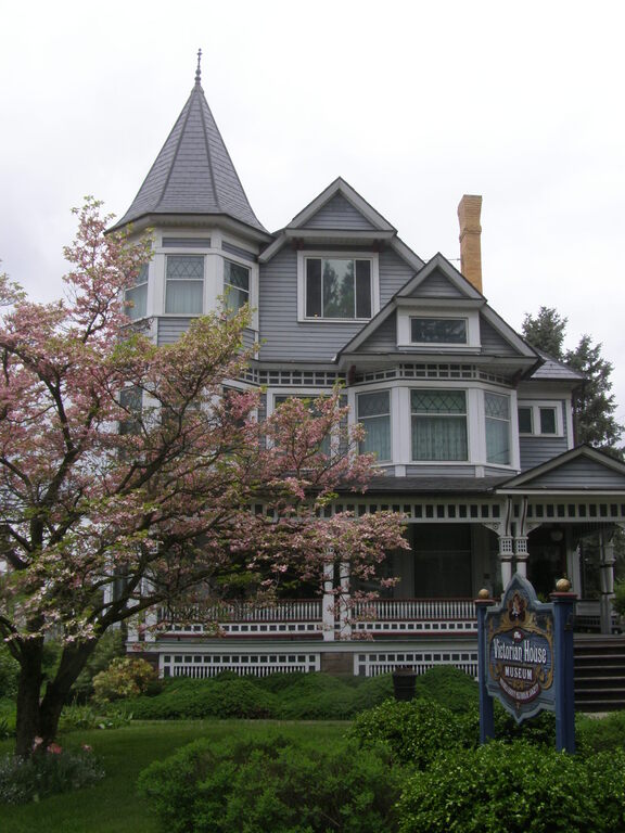 Brightman House P5111152
