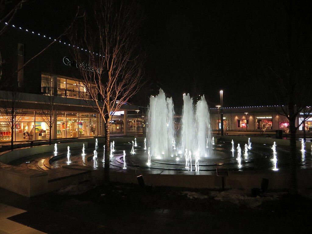 Oak Brook Shopping Center