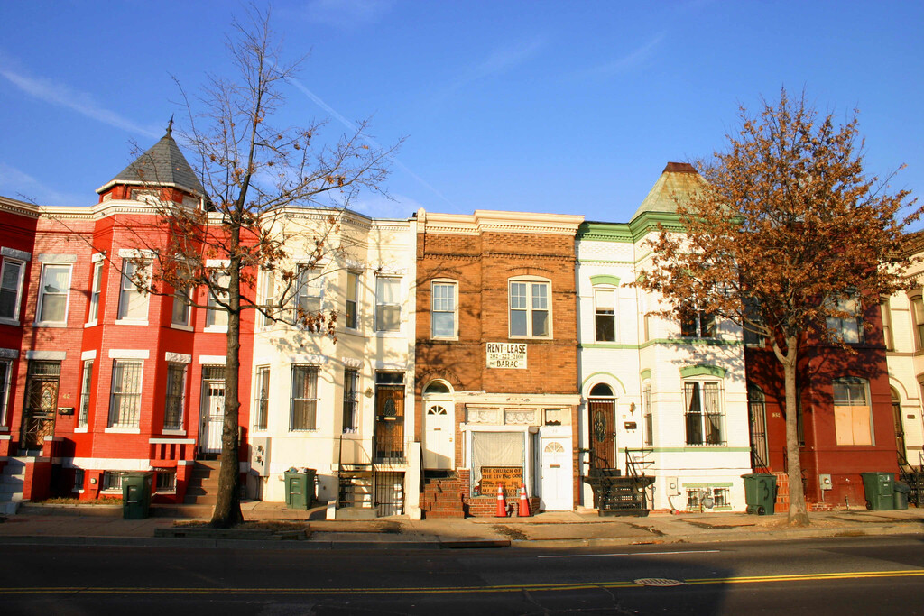16.Bloomingdale.NW.WDC.10feb06