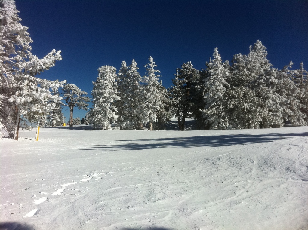 Mountain High East, Wrightwood California, December 2010 - panoramio