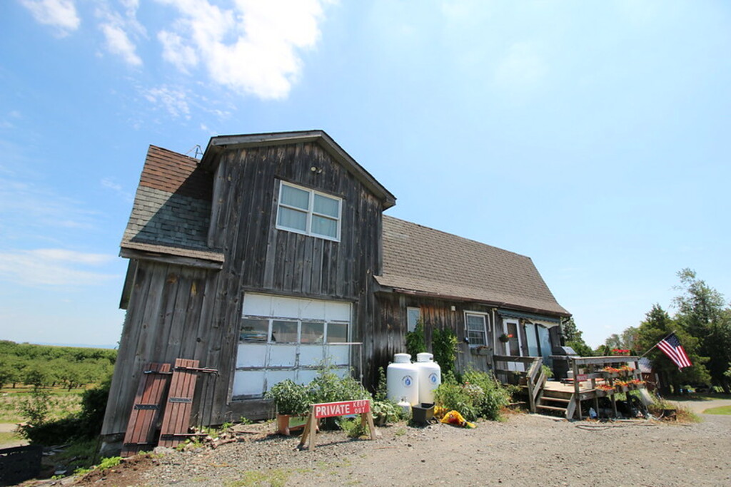 Lawrence Farms Orchards