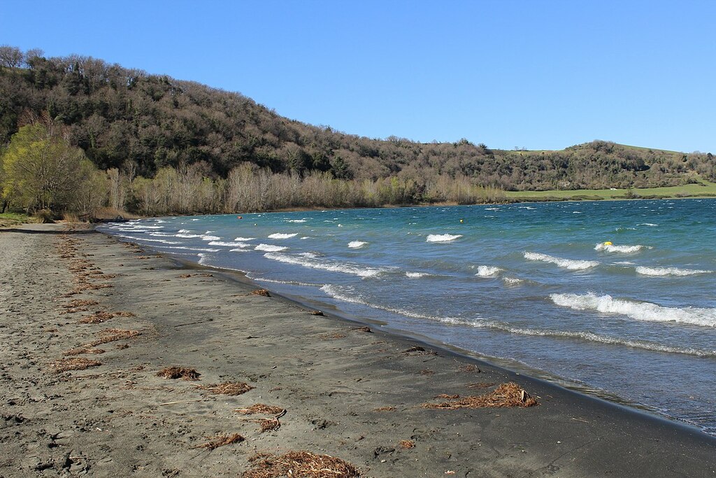 Lago di Martignano spiaggia