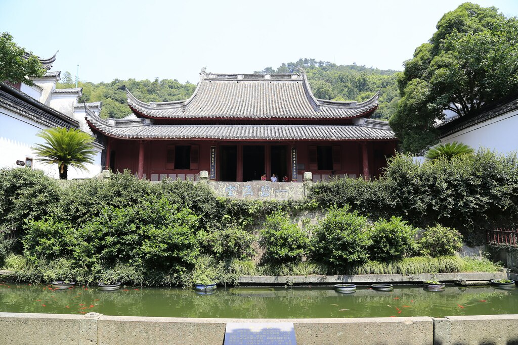 Ningbo Baoguo Si 2013.07.27 10-24-13