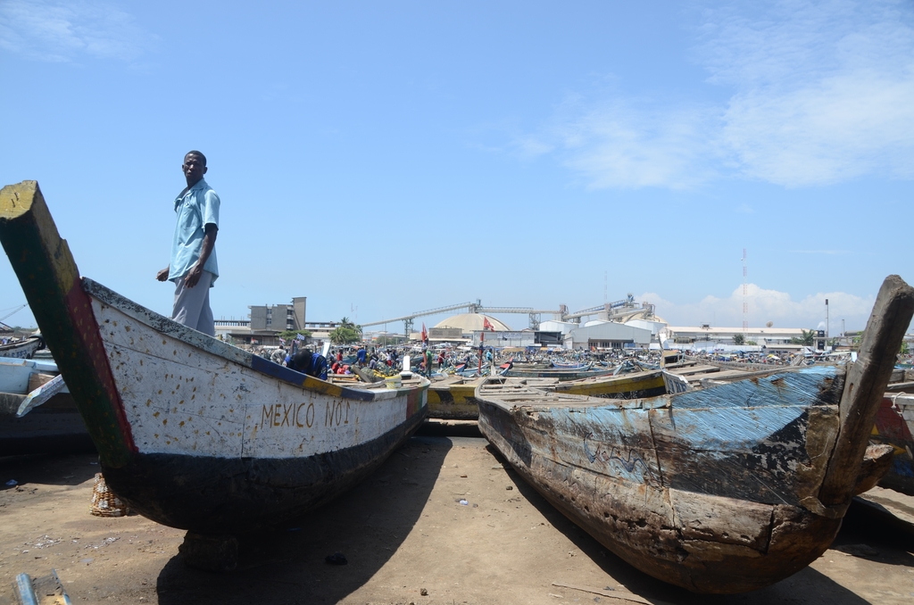Fishing port of Tema in Ghana (8202283589)