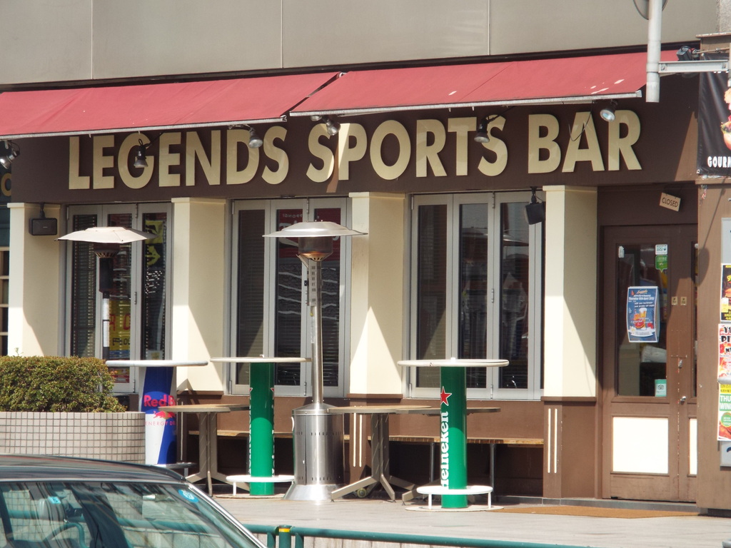 LEGENDS SPORTS BAR
