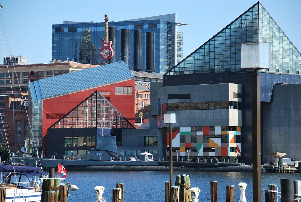 waterfront dining in baltimore | do remember to check out the local calendar