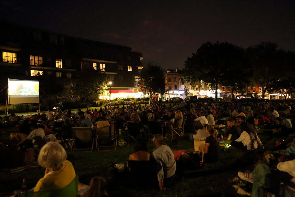 FOFG Outdoor Screening Paddington August 2015 (6)
