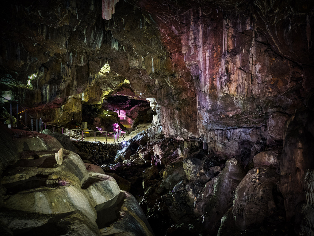 Poole's Cavern