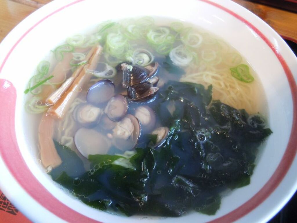 Savour rich clams harvested from Lake Jusanko