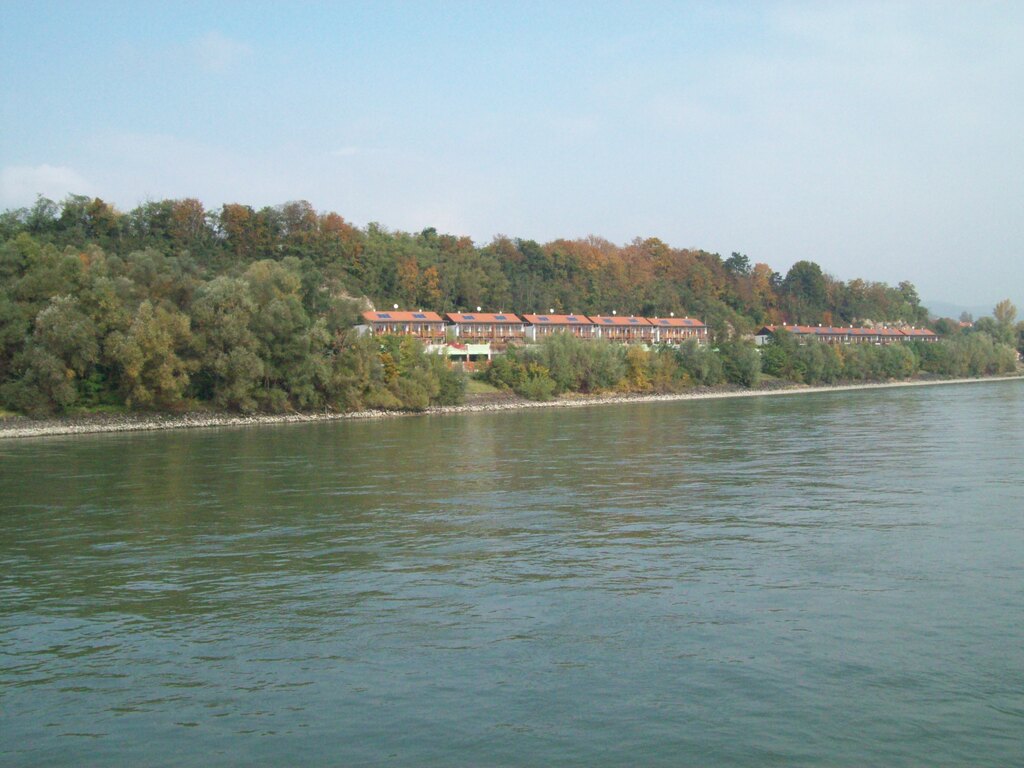 100_0548-Danube River