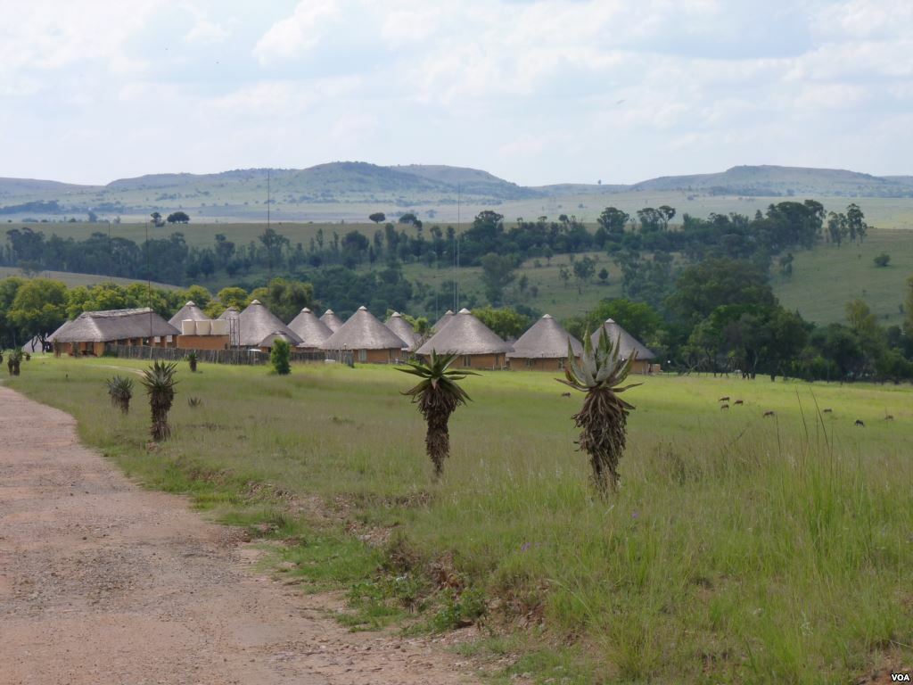 Muldersdrift, now suffering from a high crime rate, is home to a large hospitality industry that caters to neighboring Johannesburg and Pretoria citizens coming there for functions or weddings. (Photo- VOA Solene Honorine)