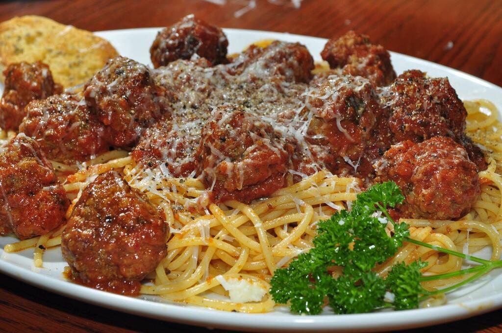 Spaghetti and meatballs