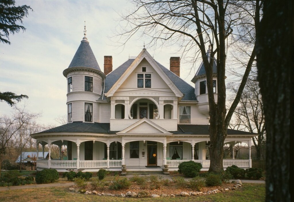 John-owings-house-sc1