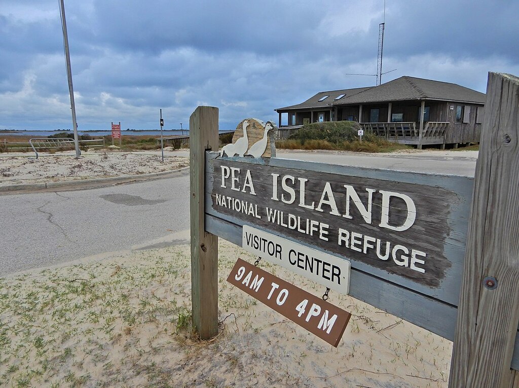 Sign Pea Island NWR ncwetlands KG (1)