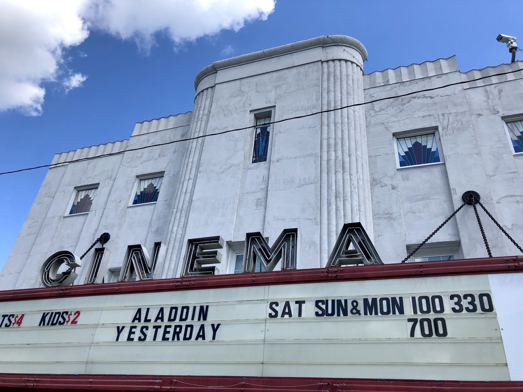 Graham Cinema, Graham, NC (48950872142)