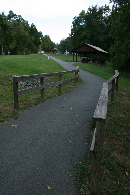 2008-08-22 Paved path at Cedarock Park