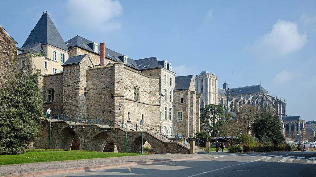 Le Mans - Cite Plantagenet 01
