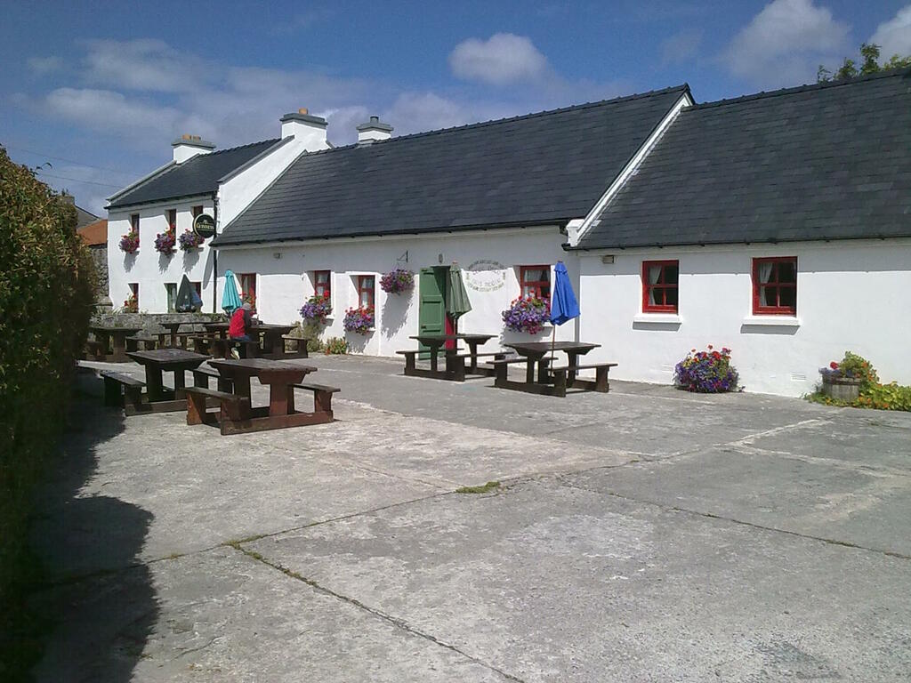 Pub Inis Meáin