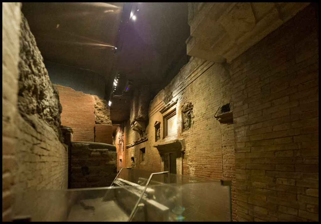 Vatican Necropolis 01