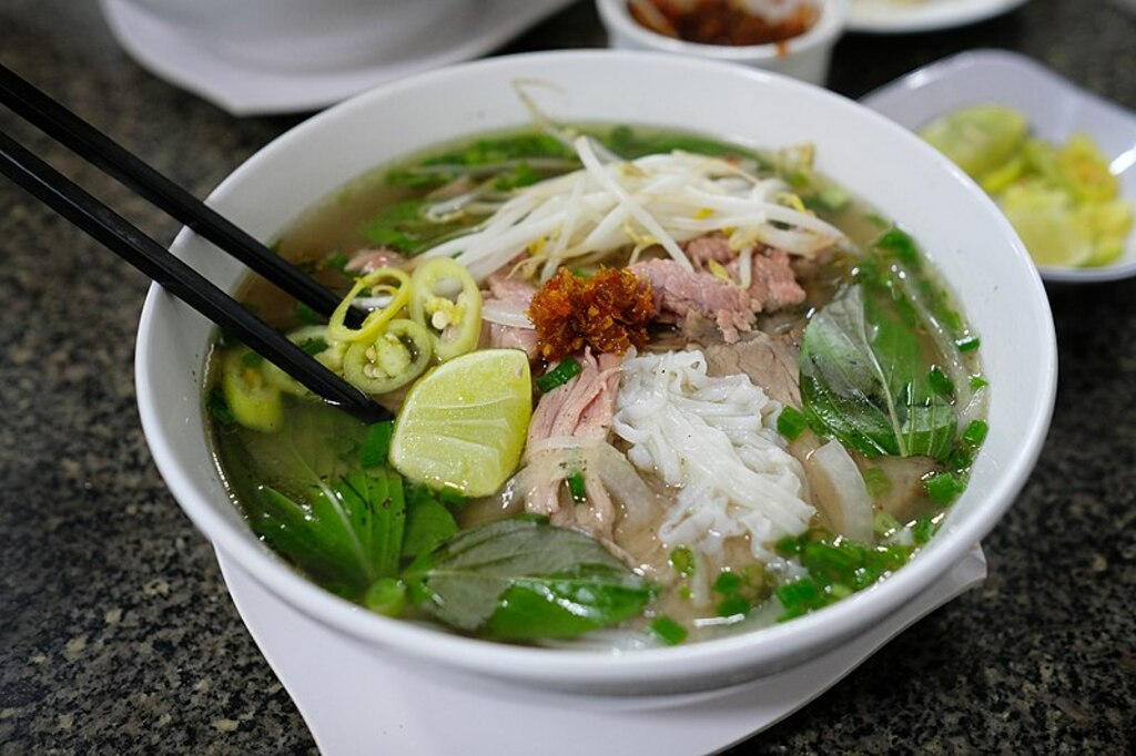 Phở bò (39425047901)