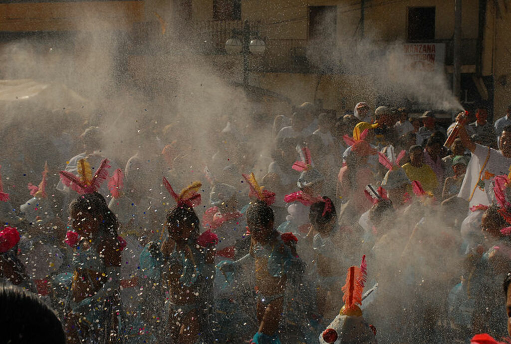 Talco en Carnaval de Blancos y Negros