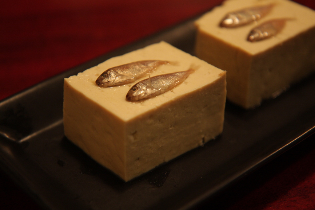 JP-47 Sukugarasu on Shima-Tofu