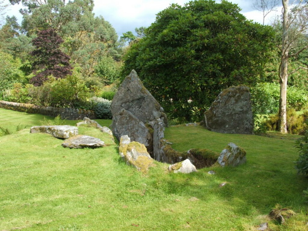 Chambered Cairn in Crarae Gardens - geograph.org.uk - 924194