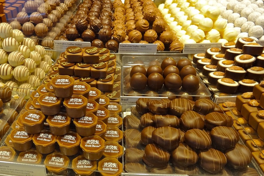 what to buy in lucerne | pralines and chocolates