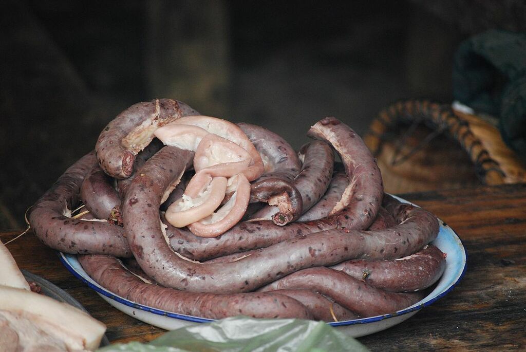 Blood sausage with lemongrass