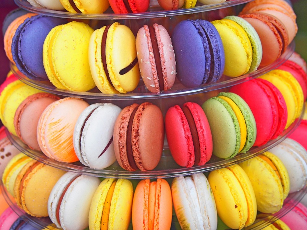 makanan paris yang harus kamu coba di prancis | macaron