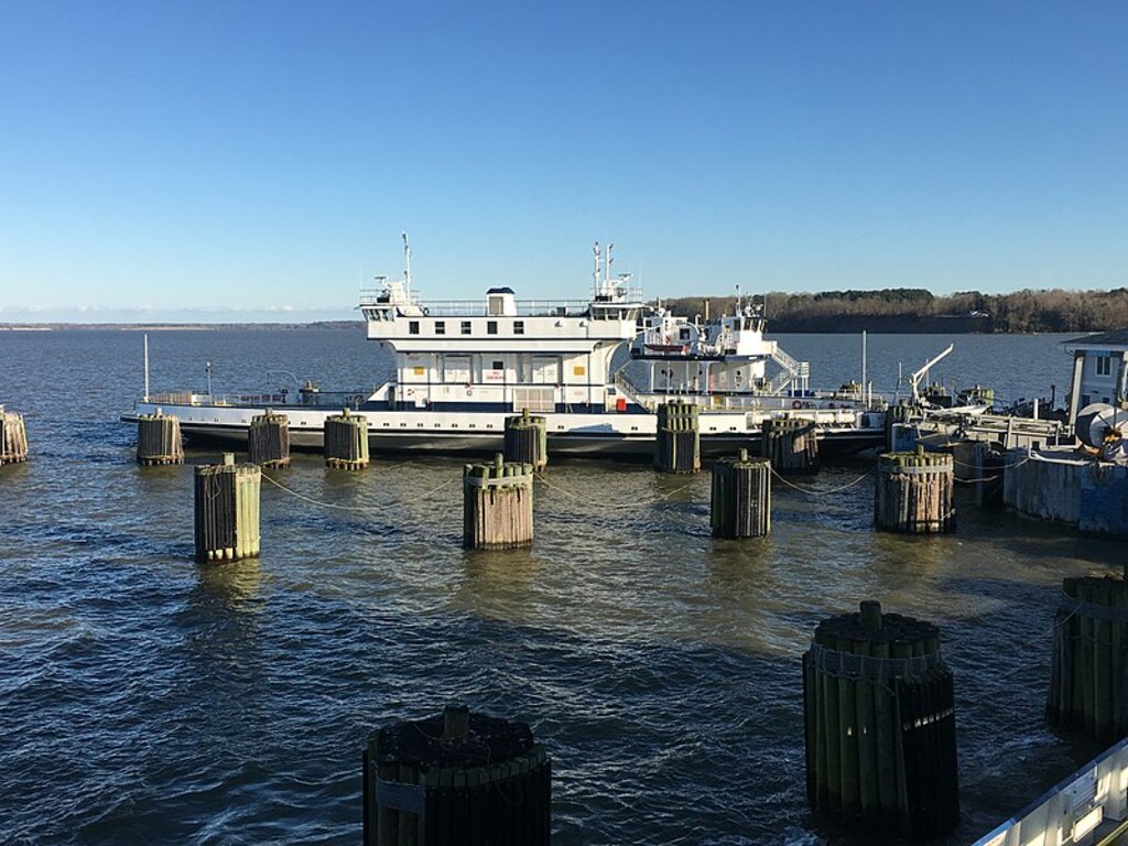 Jamestown-Scotland Ferry, Virginia