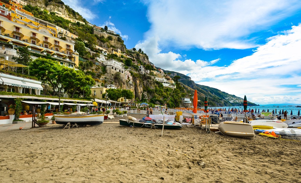 The famous Spiaggia Grande
