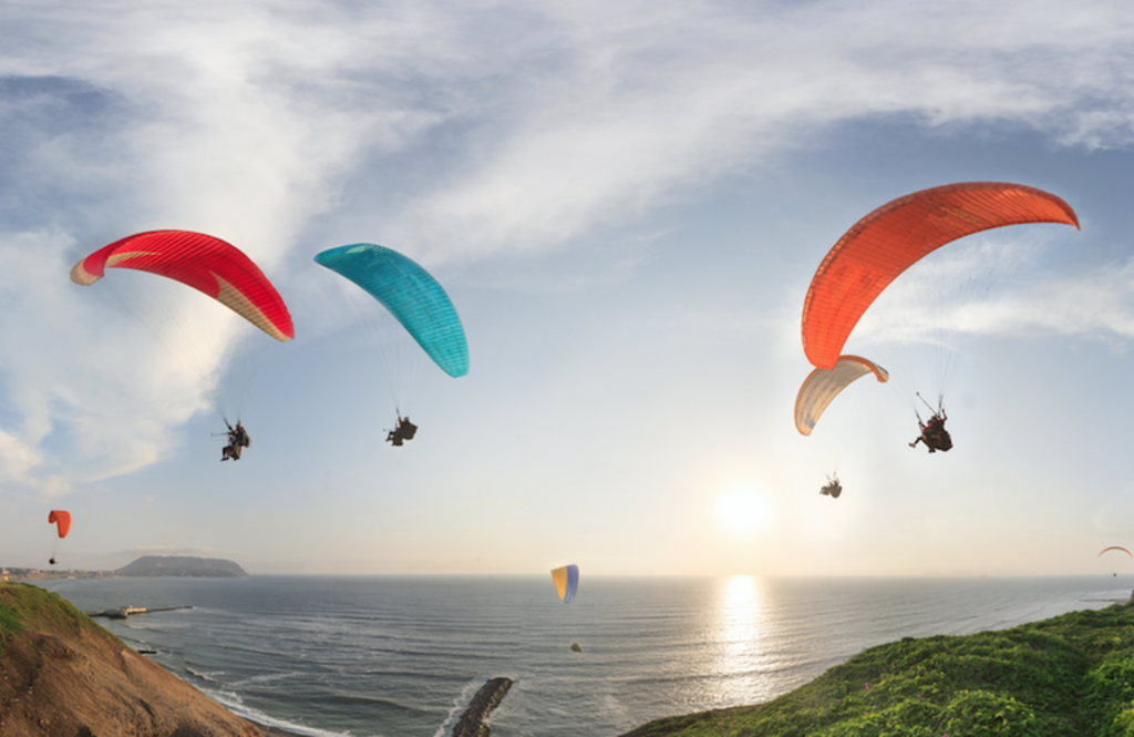 experience tandem paragliding flight over the amalfi coast